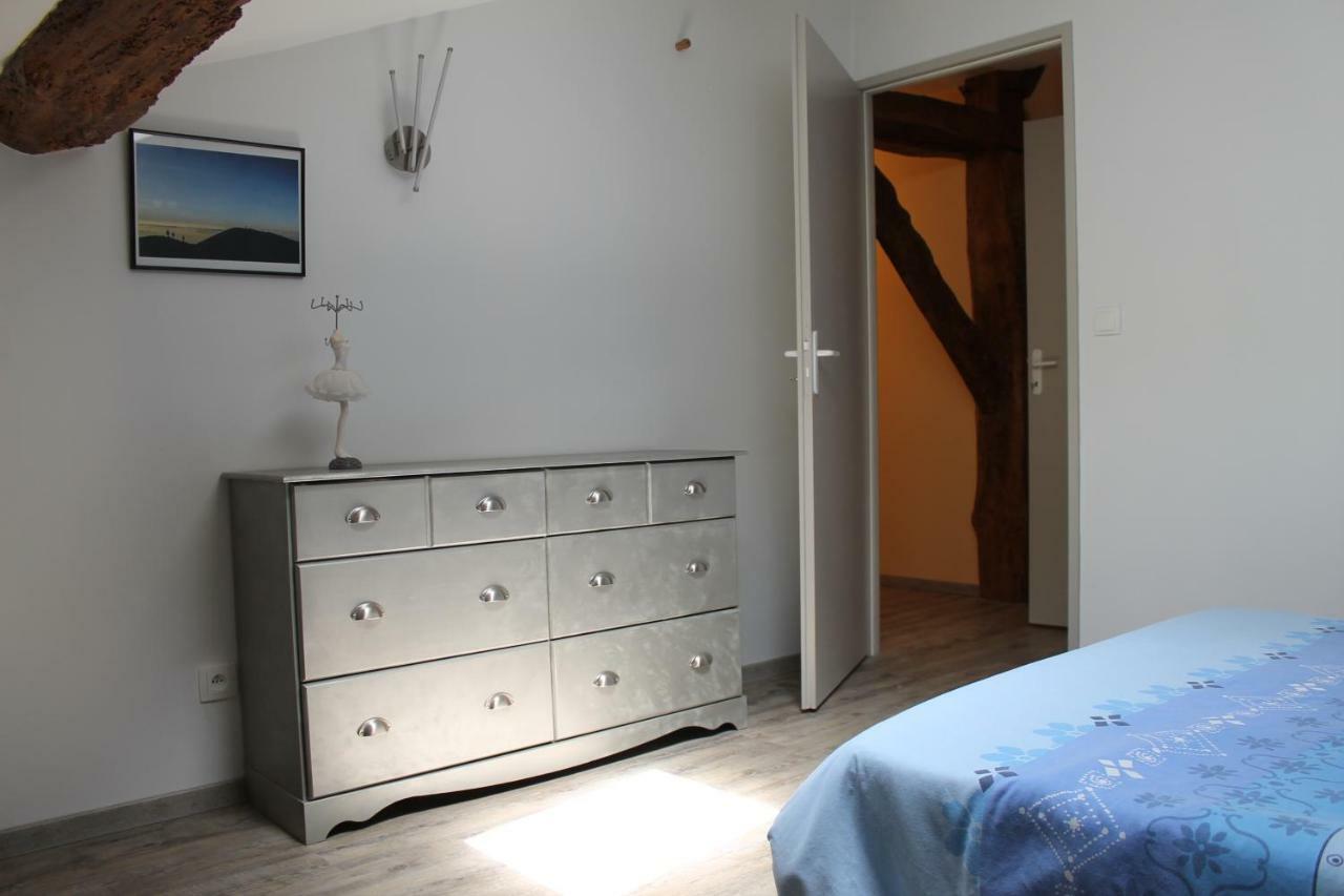 Gite Clodeguy Saint-Sylvestre-sur-Lot Exteriör bild